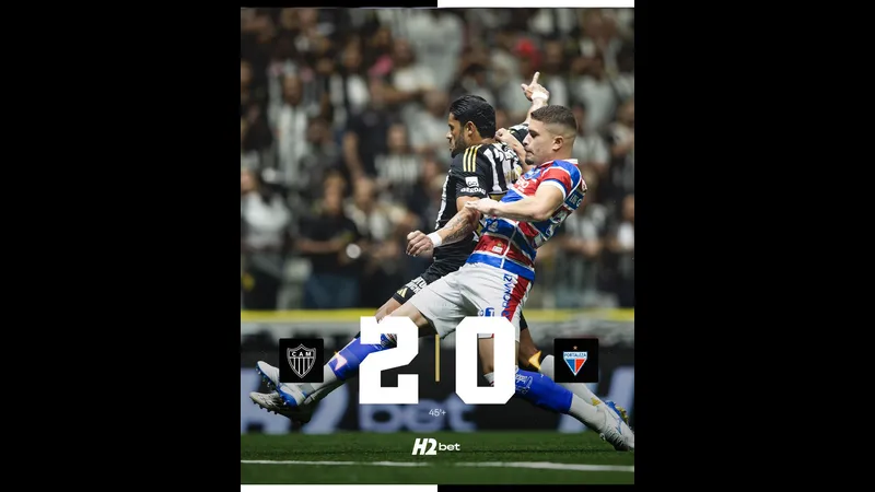 Cầu thủ của Fortaleza vượt qua cầu thủ của Atletico trong trận đấu sôi động