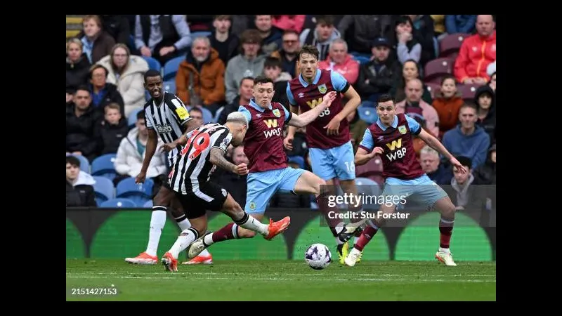 Trận đấu giữa Burnley và Newcastle - "Burnley" vs "Newcastle"